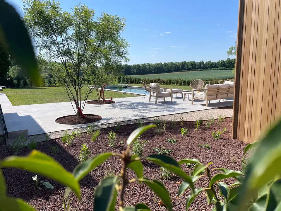 Aménagement extérieur maison neuve : idées et conseils pratiques 3 Terrasse sur plots CREA